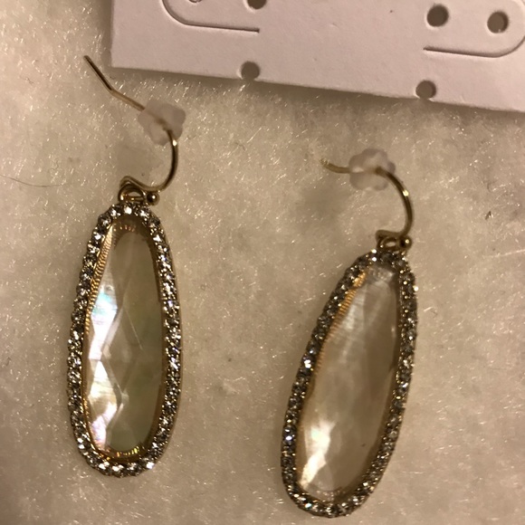 Ann Taylor drop earrings - Picture 2 of 2